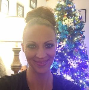 Meet your Posher, Chrissy